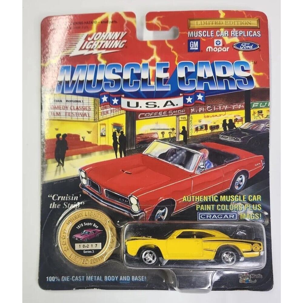 1996 Johnny Lightning Muscle Cars USA 1970 Super Bee Series 3 Yellow HW20 10,217
